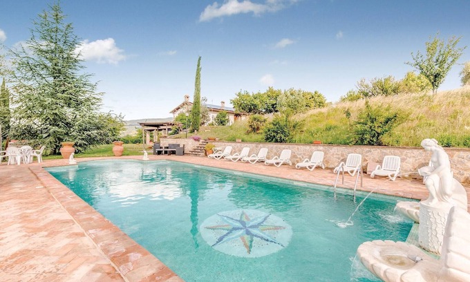 Castel del Piano House | Gorgeous home in Castel del Piano GR