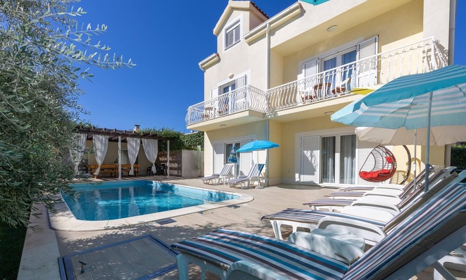Kastel Stafilic House | Gorgeous home in Kastel Stafilic