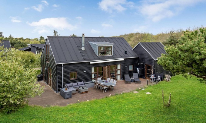 Rindby Strand House | Gorgeous home in Fanø with kitchen