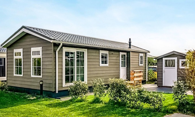 Julianadorp aan zee House | Gorgeous home in Julianadorp with WiFi