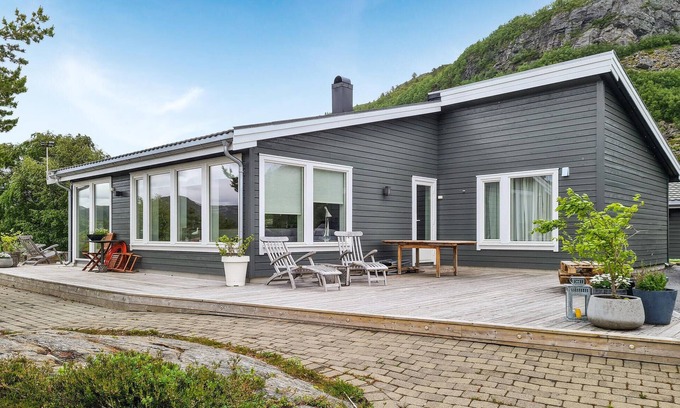 Afjord House | Gorgeous home in Revsnes with WiFi