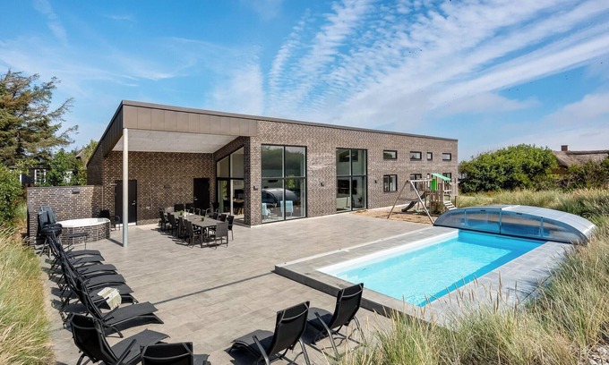 Sondervig House | Gorgeous home in Ringkøbing with sauna