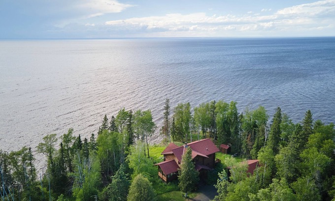 Wisconsin House | Gorgeous Home on Lake Superior Shore 3 hours from Twin Cities