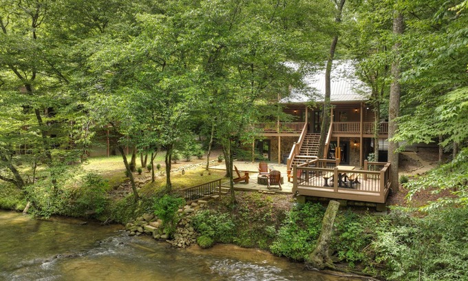 Ellijay Cabin | Gorgeous river front cabin rental with tons of outdoor space, hot tub and firepit