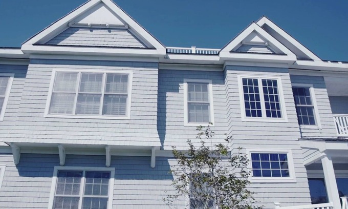 Town of Southampton House | Gorgeous waterfront home "between the bridges" on Dune Road in Westhampton Beach