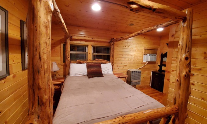 Spruce Creek House | Gorgeous Waterfront Cabin, Stunning Nature Setting Near PSU