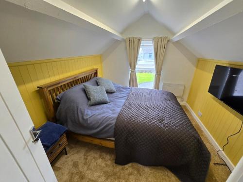 Llanrhidian Higher Apartment | Gower Fresh Christmas Trees