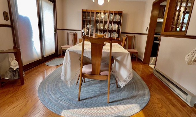 Shepherdstown House | Grammy's: A Vintage Grandma's immersion!