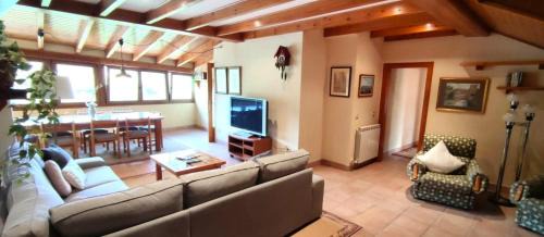 Bellver de Cerdanya Apartment | Gran apartamento en Bellver ideal familias