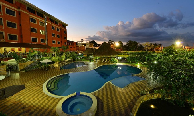 Coca Hotel | Gran Hotel De Lago El Coca