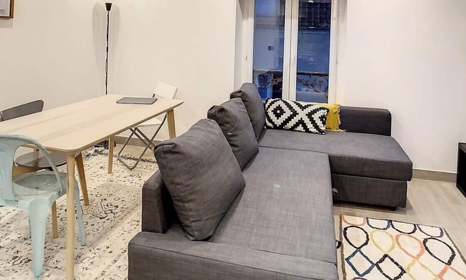 Presles Apartment | Grand Appart Duplex gare centre ville cosy 4 pers