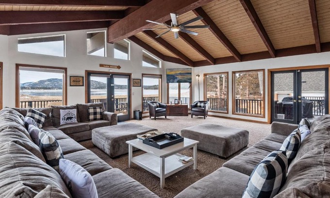 Big Bear Lake House | Grand Lakefront Escape
