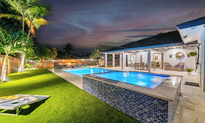 Lantana House | Grand Luxe Villa – Near Beach, Heated Pool, Game Room, Theater Nights
