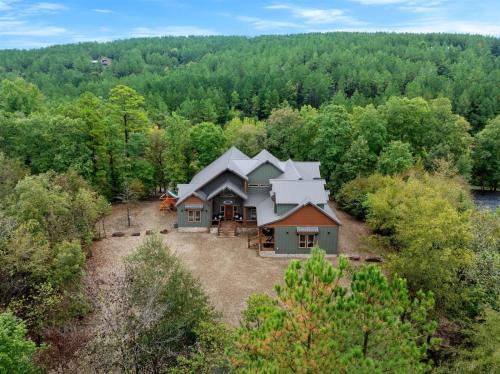 Broken Bow House | Grand Marquee