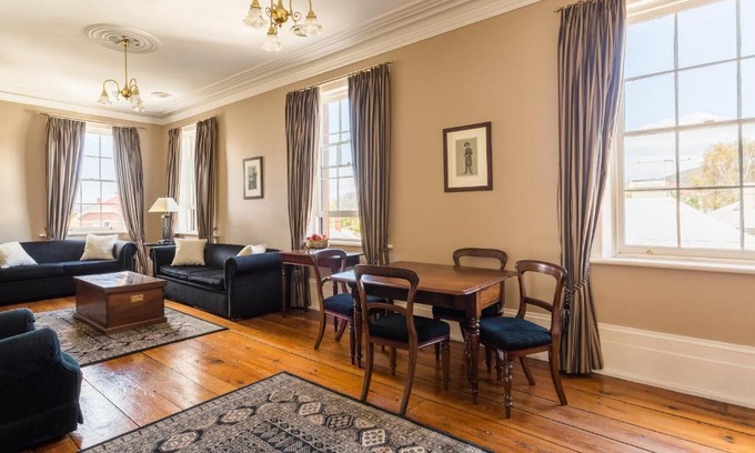 Battery Point Apartment | Grand Old Duke