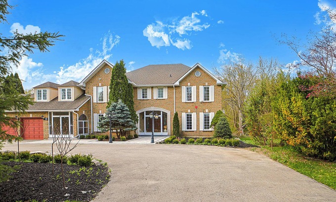Richmond Hill House | Grand Paradise Villa