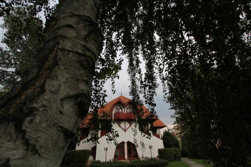 Balatonlelle Hotel | Grantek Üdülőház