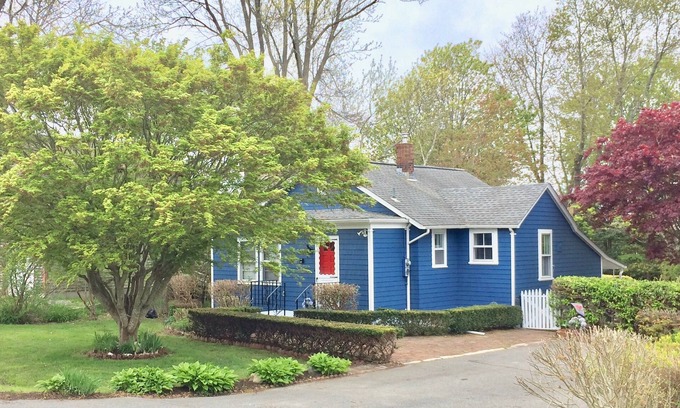 Newport East House | Great Beach Location & Pet Friendly! Under Renovation - Opening Mid-April 2026