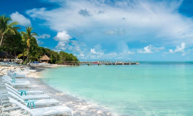 Rock Harbor Resort | Great Deal! Three Hammock View Units, Pools and Hot Tub, Private Beach Access!