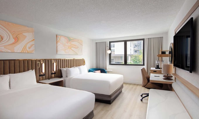 Flagami Hotel | Great for Family Vacation, 2 Amazing Units, Pet Friendly & Free Airport Shuttle