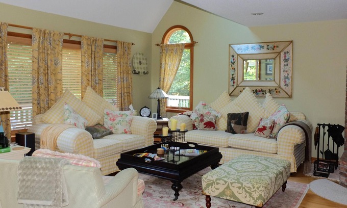 Stratton and Bromley Ski Areas House | Great House Great Location. Perfect for Families. Stratton,Bromley, Manchester