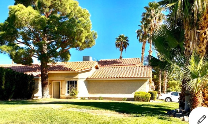 Green Valley House | GREAT HOUSE UNIQUE LOCATION 2 bed 2 baths long term 1 to 12 months