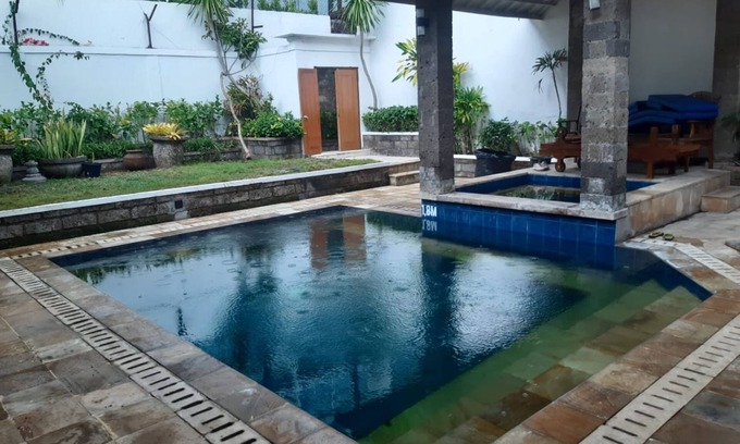 Babakan Villa | Great location 3 BR Villa near Canggu