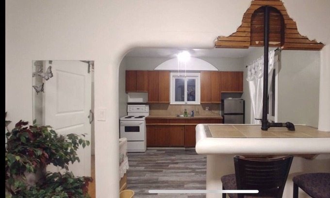 Transcona House | Great Location in Transcona for easy access of amenities