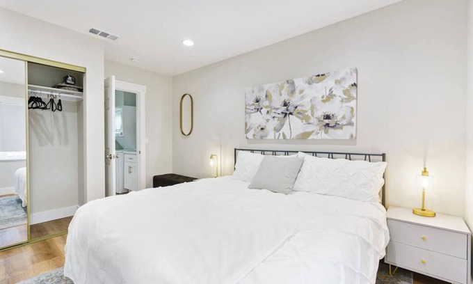 San Gabriel House | Great Location, SGV/626 Free Parking, 15-min to LA