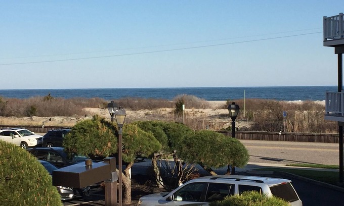 Cape May House | "Great ocean view!" Right across Beach Avenue from the beach, 2-minute walk
