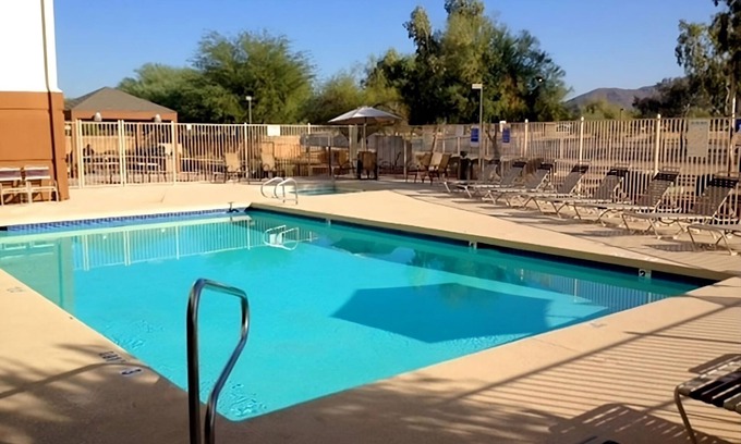 North Mountain Hotel | Great Phoenix Glendale Stay! 3 Spacious Units w/Private Kitchen, Hot Tub