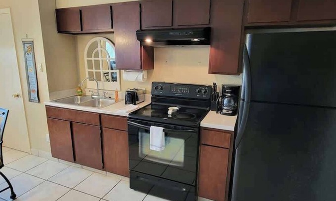 South Padre Island Condo | Great Pool * Beach Access * Small Family Perfect