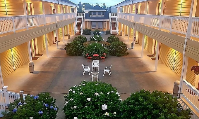 Enumclaw House | Great Relaxing Overnight Stay at GuestHouse Enumclaw! 3 Budget-friendly Units