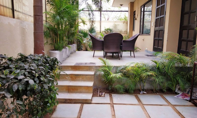 Gurugram Bed & Breakfast | Green Nest - Private Garden with Your Room