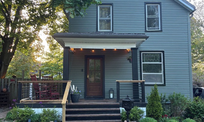 Grimsby House | Green Oak House π *Hot Tub*