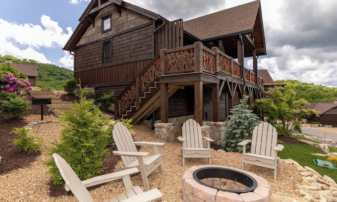 Banner Elk House | Green Valley II in Eagles Nest - Pet Friendly, Stunning long-range views