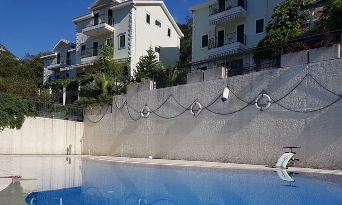 Orahovac Apartment | Green Village Kotor 1