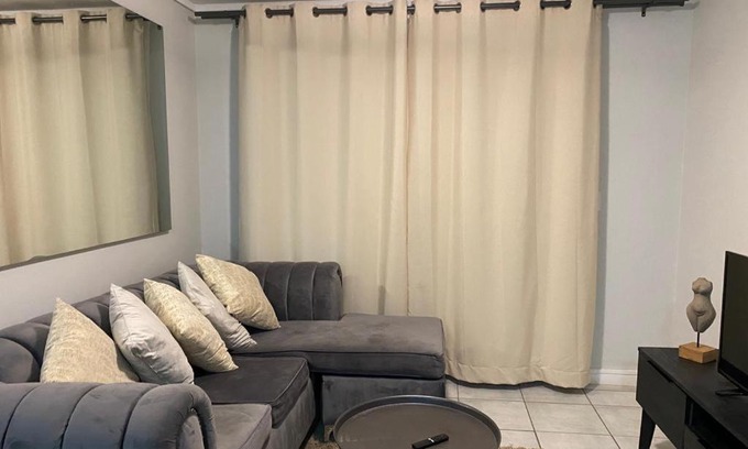 Tshwane Apartment | Greencreek Pretoria east 2bed Apt