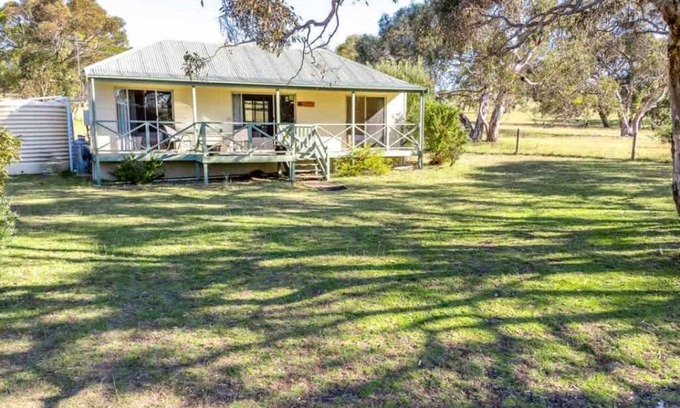 Middleton House | Grevillea 63 Burgar Rd Middleton