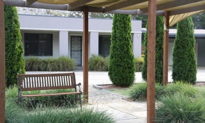 Bright Apartment | Grevillea Gardens Apartment 3