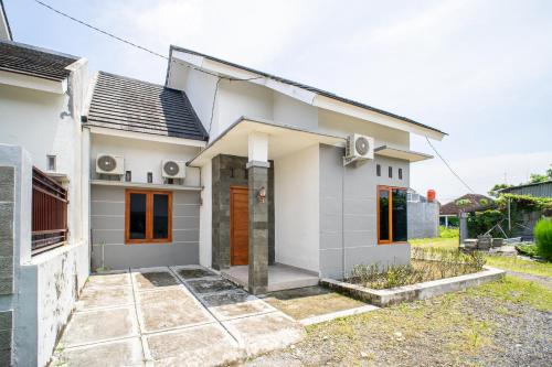 Sleman House | Griya Godean Homestay Jogja