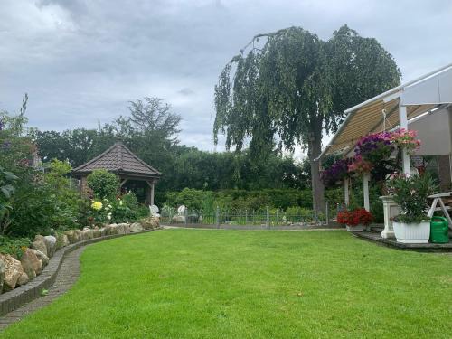 Haseluenne Villa | Großes Haus mit Top-Garten mitten in Haselünne