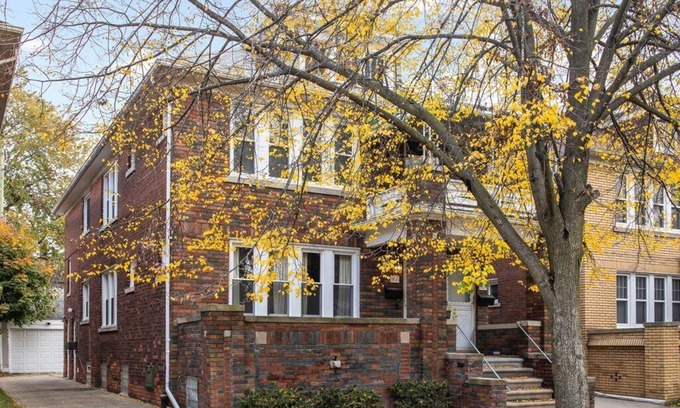 Grosse Pointe House | Grosse Pointe Park Charmer