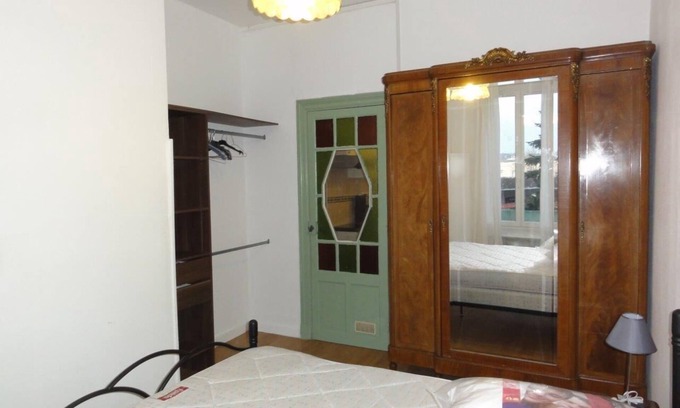 Cote Pavee Apartment | Ground floor charming "arts déco" house 2 bedrooms, living room, kitchen, large garden