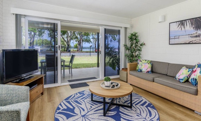 Bongaree Apartment | Ground Floor Unit with Spectacular Waterfront Views