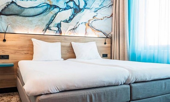 Scheveningen Badplaats Hotel | Group Friendly Stays near City center, Local attractions & Seaside access!