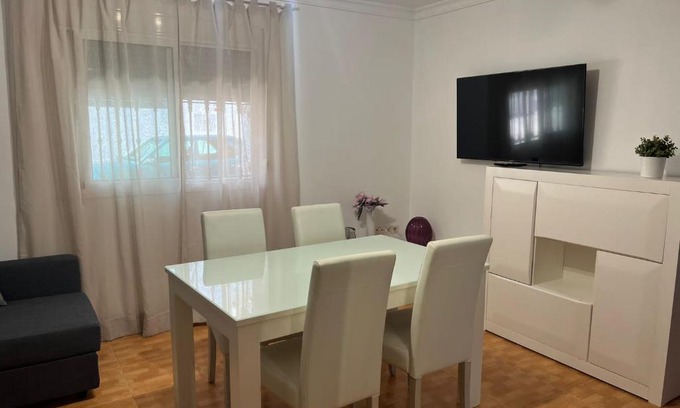 Lora Del Rio Apartment | Guadalora