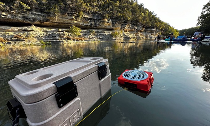 New Braunfels Condo | Guadalupe Riverfront Condo, the River is literally in the back yard!