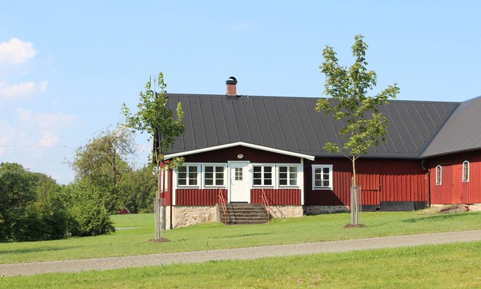 Perstorp Cottage | Guest accommodation in a rural and peaceful environment with 6 beds