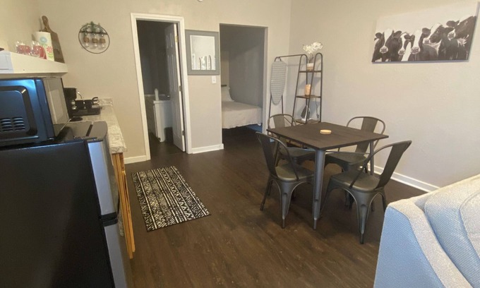 Beaumont Apartment | Guest House in Beaumont.